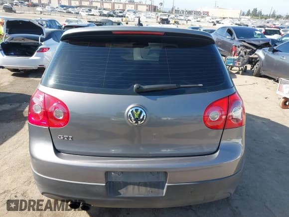✅ 2007 Volkswagen Golf GTI • VIN: WVWFV71K47W118600 • Lot: 42298843. Listed on IAAI with 137,346 mi. Free auction sales archive from the USA and detailed vehicle history report at DreamBid. Image 17.