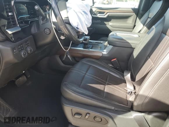 ✅ 2022 Chevrolet Silverado 1500 • VIN: 1GCUDJET4NZ633022 • Лот: 85700345. Опубликован ранее на Copart с пробегом 72 731 миль. Бесплатный доступ к архиву аукционных продаж из США и подробный отчёт об истории автомобиля на DreamBid. Изображение 7.