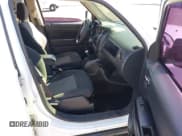 ✅ 2016 Jeep Patriot Sport • VIN: 1C4NJPBB4GD652262 • Лот: 43618934. Опубликован ранее на IAAI с пробегом 124 272 миль. Бесплатный доступ к архиву аукционных продаж из США и подробный отчёт об истории автомобиля на DreamBid. Изображение 5.