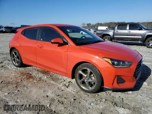 2019 Hyundai Veloster Premium z VIN KMHTG6AF6KU016600, wystawiony jako Copart lot #88659075 z przebiegiem 98 404 mil mil oraz Szkoda całkowita • Salvage title. Historia ofert i sprzedaży dostępna na DreamBid. Obrazek 4.