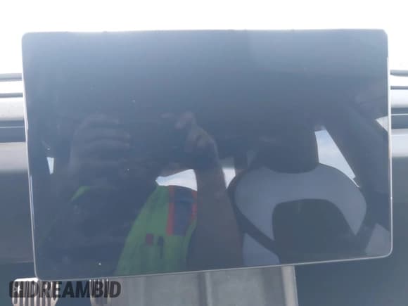 ✅ 2024 Tesla Model 3 • VIN: 5YJ3E1EA1RF861434 • Лот: 42898480. Опубликован ранее на IAAI с пробегом Не указан. Бесплатный доступ к архиву аукционных продаж из США и подробный отчёт об истории автомобиля на DreamBid. Изображение 19.