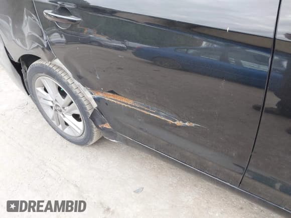 ✅ 2020 Hyundai Elantra Value Edition • VIN: KMHD84LF3LU107120 • Lot: 43429495. Listed on IAAI with 48,437 mi. Free auction sales archive from the USA and detailed vehicle history report at DreamBid. Image 18.