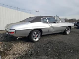 ✅ 1971 Pontiac Lemans • VIN: 233271G101378 • Lot: 83999544. Wystawiony na Copart z przebiegiem Nie podano. Bezpłatny archiwum sprzedaży aukcyjnych z USA i szczegółowy raport historii pojazdu na DreamBid. Zdjęcie 3.