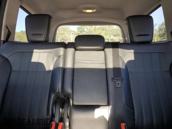 ✅ 2013 Mercedes-Benz GL 350 • VIN: 4JGDF2EE0DA156020 • Lot: 85189715. Listed on Copart with 145,795 mi. Free auction sales archive from the USA and detailed vehicle history report at DreamBid. Image 10.