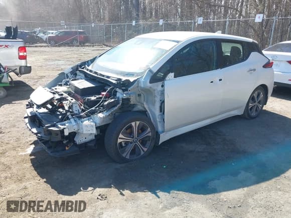 ✅ 2021 Nissan LEAF SV • VIN: 1N4AZ1CV8MC556168 • Лот: 41758095. Опубликован ранее на IAAI с пробегом 16 631 миль. Бесплатный доступ к архиву аукционных продаж из США и подробный отчёт об истории автомобиля на DreamBid. Изображение 2.