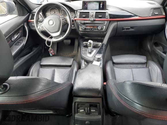 ✅ 2015 BMW 3 Series 328i • VIN: WBA3A5G54FNS90034 • Лот: 54901565. Опубликован ранее на Copart с пробегом 182 093 миль. Бесплатный доступ к архиву аукционных продаж из США и подробный отчёт об истории автомобиля на DreamBid. Изображение 8.