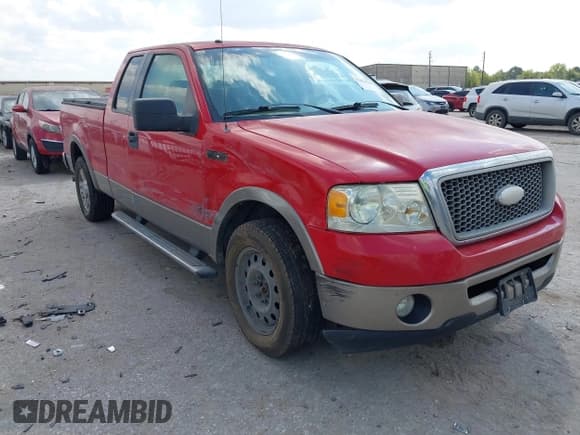 ✅ 2006 Ford F-150 XL • VIN: 1FTPX12V16NB23553 • Lot: 43424586. Wystawiony na IAAI z przebiegiem 202 855 mil. Bezpłatny archiwum sprzedaży aukcyjnych z USA i szczegółowy raport historii pojazdu na DreamBid. Zdjęcie 1.