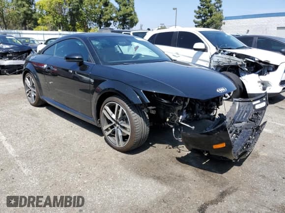 ✅ 2017 Audi TT • VIN: TRUC5AFV3H1006930 • Lot: 51373494. Listed on Copart with 31,986 mi. Free auction sales archive from the USA and detailed vehicle history report at DreamBid. Image 4.