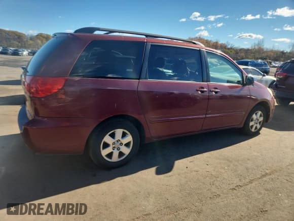 ✅ 2009 Toyota Sienna LE • VIN: 5TDZK23C69S259413 • Lot: 90395735. Wystawiony na Copart z przebiegiem 234 019 mil. Bezpłatny archiwum sprzedaży aukcyjnych z USA i szczegółowy raport historii pojazdu na DreamBid. Zdjęcie 3.