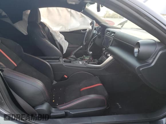 ✅ 2023 Subaru BRZ Limited • VIN: JF1ZDBF17P8705905 • Лот: 43360005. Опубликован ранее на Copart с пробегом 36 321 миль. Бесплатный доступ к архиву аукционных продаж из США и подробный отчёт об истории автомобиля на DreamBid. Изображение 7.