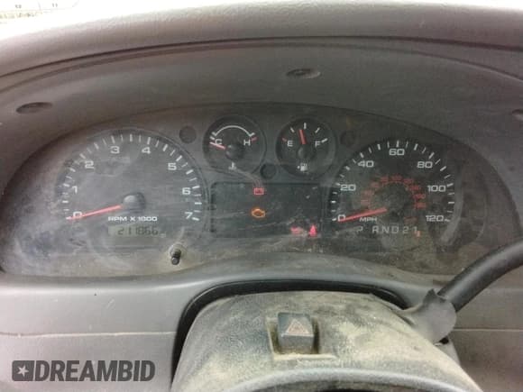 ✅ 2008 Ford Ranger XL • VIN: 1FTYR14U88PA96054 • Lot: 82198975. Wystawiony na Copart z przebiegiem 211 866 mil. Bezpłatny archiwum sprzedaży aukcyjnych z USA i szczegółowy raport historii pojazdu na DreamBid. Zdjęcie 9.