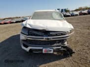 ✅ 2023 Chevrolet Tahoe Commercial • VIN: 1GNSKLED6PR442441 • Lot: 75516904. Wystawiony na Copart z przebiegiem Nie podano. Bezpłatny archiwum sprzedaży aukcyjnych z USA i szczegółowy raport historii pojazdu na DreamBid. Zdjęcie 5.