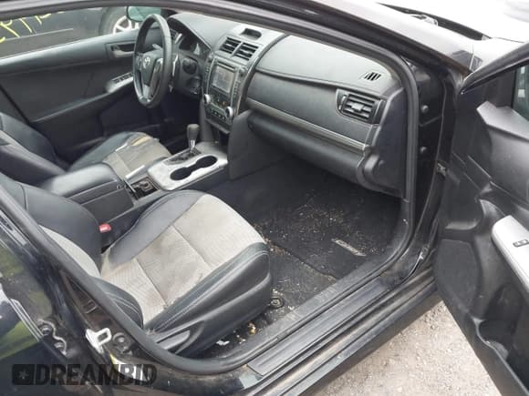 ✅ 2012 Toyota Camry XLE • VIN: 4T1BF1FK7CU156289 • Lot: 43521995. Listed on IAAI with 216,657 mi. Free auction sales archive from the USA and detailed vehicle history report at DreamBid. Image 5.