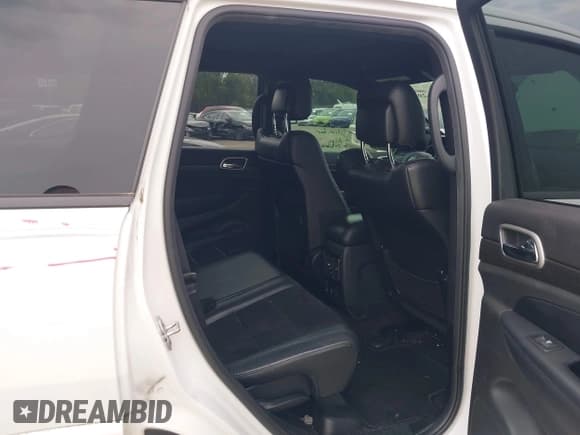 ✅ 2017 Jeep Grand Cherokee Altitude • VIN: 1C4RJFAGXHC919016 • Лот: 43299620. Опубликован ранее на IAAI с пробегом 128 527 миль. Бесплатный доступ к архиву аукционных продаж из США и подробный отчёт об истории автомобиля на DreamBid. Изображение 8.