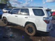 ✅ 2021 Toyota 4Runner Nightshade • VIN: JTEJU5JR1M5949029 • Lot: 43548468. Wystawiony na IAAI z przebiegiem 94 785 mil. Bezpłatny archiwum sprzedaży aukcyjnych z USA i szczegółowy raport historii pojazdu na DreamBid. Zdjęcie 3.