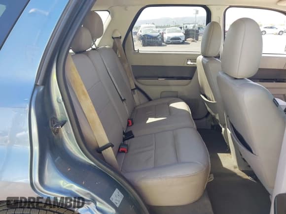 ✅ 2011 Ford Escape Hybrid • VIN: 1FMCU4K34BKA60771 • Lot: 42283654. Wystawiony na IAAI z przebiegiem 158 570 mil. Bezpłatny archiwum sprzedaży aukcyjnych z USA i szczegółowy raport historii pojazdu na DreamBid. Zdjęcie 8.