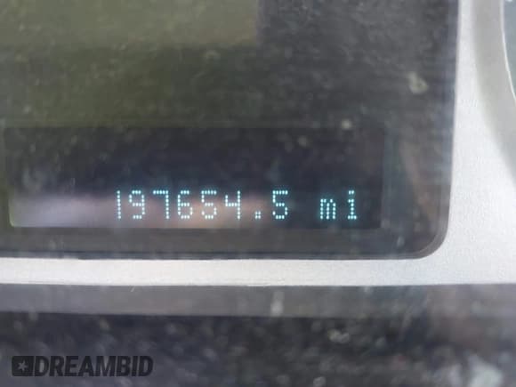 ✅ 2011 Mercury Mariner Premier • VIN: 4M2CN8HG6BKJ08087 • Lot: 43698530. Listed on IAAI with 197,654 mi. Free auction sales archive from the USA and detailed vehicle history report at DreamBid. Image 13.