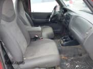 ✅ 2001 Ford Ranger XL • VIN: 1FTYR10C41PA19796 • Lot: 41887232. Wystawiony na IAAI z przebiegiem 216 483 mil. Bezpłatny archiwum sprzedaży aukcyjnych z USA i szczegółowy raport historii pojazdu na DreamBid. Zdjęcie 5.