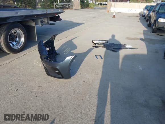 ✅ 2025 Volvo S60 Core • VIN: 7JRL12FJ8SG362112 • Lot: 43809675. Listed on IAAI with 9,597 mi. Free auction sales archive from the USA and detailed vehicle history report at DreamBid. Image 12.