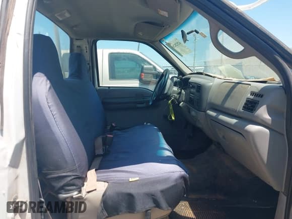 ✅ 2000 Ford F-250 XL • VIN: 1FTNF20LXYEB05380 • Lot: 42828261. Listed on IAAI with 197,023 mi. Free auction sales archive from the USA and detailed vehicle history report at DreamBid. Image 5.