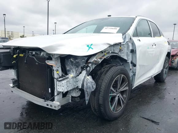 ✅ 2023 Lexus RX 350 • VIN: 2T2BAMCA0PC034324 • Lot: 41759608. Wystawiony na IAAI z przebiegiem 8 001 mil. Bezpłatny archiwum sprzedaży aukcyjnych z USA i szczegółowy raport historii pojazdu na DreamBid. Zdjęcie 6.