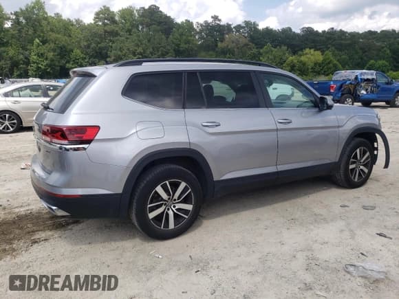 ✅ 2021 Volkswagen Atlas SE • VIN: 1V2LP2CA7MC512107 • Lot: 64211935. Listed on Copart with 73,408 mi. Free auction sales archive from the USA and detailed vehicle history report at DreamBid. Image 3.