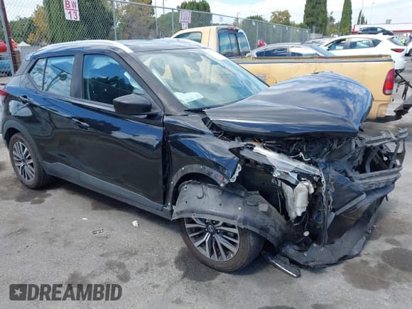 ✅ 2021 Nissan Kicks SV • VIN: 3N1CP5CV0ML489346 • Lot: 43277896. Listed on IAAI with 168,498 mi. Free auction sales archive from the USA and detailed vehicle history report at DreamBid. Image 1.