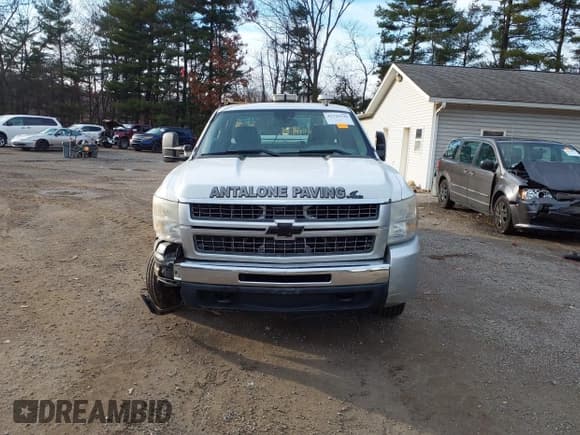 ✅ 2010 Chevrolet Silverado 2500HD • VIN: 1GB5CVBK8AZ254128 • Лот: 43729729. Опубликован ранее на IAAI с пробегом 232 568 миль. Бесплатный доступ к архиву аукционных продаж из США и подробный отчёт об истории автомобиля на DreamBid. Изображение 12.