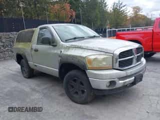 2006 Dodge 1500 SLT z VIN 1D7HU16216J166767, wystawiony jako IAAI lot #43535728 z przebiegiem Nie podano mil oraz . Historia ofert i sprzedaży dostępna na DreamBid. Obrazek 1.
