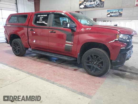 ✅ 2021 Chevrolet Silverado 1500 LT Trail Boss • VIN: 3GCPYFED8MG347633 • Lot: 78020344. Wystawiony na Copart z przebiegiem 60 670 mil. Bezpłatny archiwum sprzedaży aukcyjnych z USA i szczegółowy raport historii pojazdu na DreamBid. Zdjęcie 4.