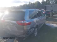 ✅ 2017 Toyota Sienna XLE • VIN: 5TDYZ3DC3HS861664 • Lot: 43726945. Wystawiony na IAAI z przebiegiem 106 855 mil. Bezpłatny archiwum sprzedaży aukcyjnych z USA i szczegółowy raport historii pojazdu na DreamBid. Zdjęcie 4.