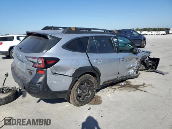 ✅ 2025 Subaru Outback Wilderness • VIN: 4S4BTGUD1S3223943 • Lot: 86087355. Listed on Copart with 23,522 mi. Free auction sales archive from the USA and detailed vehicle history report at DreamBid. Image 3.