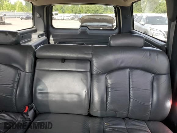 ✅ 2000 Chevrolet Suburban LS • VIN: 3GNFK16T1YG226929 • Лот: 61030175. Опубликован ранее на Copart с пробегом 224 308 миль. Бесплатный доступ к архиву аукционных продаж из США и подробный отчёт об истории автомобиля на DreamBid. Изображение 10.