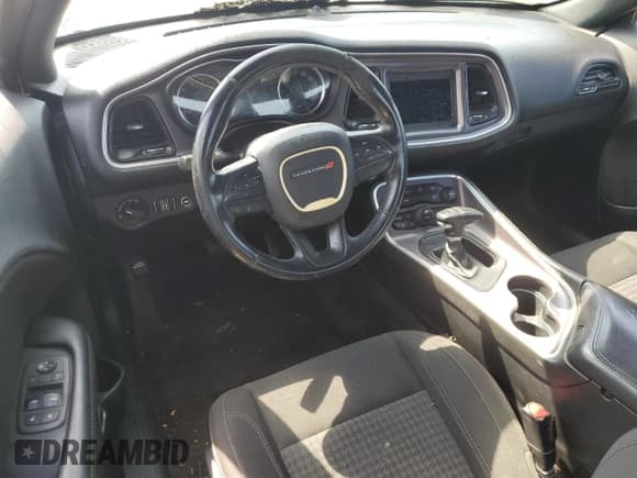 ✅ 2018 Dodge Challenger SXT • VIN: 2C3CDZAG5JH161933 • Lot: 64328445. Listed on Copart with 81,259 mi. Free auction sales archive from the USA and detailed vehicle history report at DreamBid. Image 8.