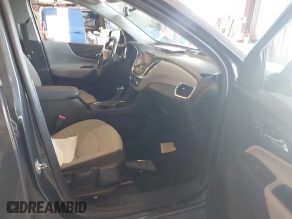 ✅ 2018 Chevrolet Equinox LT • VIN: 2GNAXSEV9J6339811 • Лот: 43261729. Опубликован ранее на IAAI с пробегом 79 463 миль. Бесплатный доступ к архиву аукционных продаж из США и подробный отчёт об истории автомобиля на DreamBid. Изображение 5.