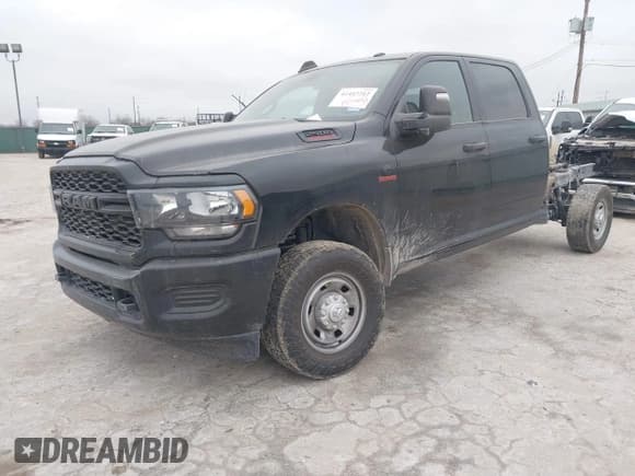 ✅ 2023 Ram 2500 Tradesman • VIN: 3C6UR5HL0PG587025 • Lot: 41447712. Listed on IAAI with 46,358 mi. Free auction sales archive from the USA and detailed vehicle history report at DreamBid. Image 17.
