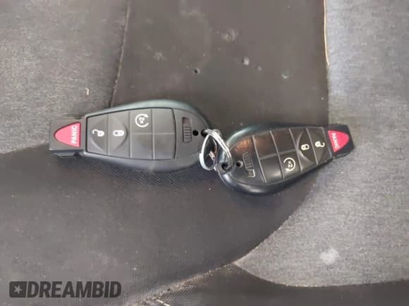 ✅ 2018 Jeep Cherokee Latitude • VIN: 1C4PJMCB0JD589478 • Lot: 42696081. Wystawiony na IAAI z przebiegiem 132 214 mil. Bezpłatny archiwum sprzedaży aukcyjnych z USA i szczegółowy raport historii pojazdu na DreamBid. Zdjęcie 11.