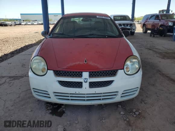 2004 Dodge Neon SE z VIN 1B3ES26C94D507377, wystawiony jako Copart lot #58081945 z przebiegiem 107 527 mil mil oraz Czysty tytuł • Clean title. Historia ofert i sprzedaży dostępna na DreamBid. Obrazek 5.