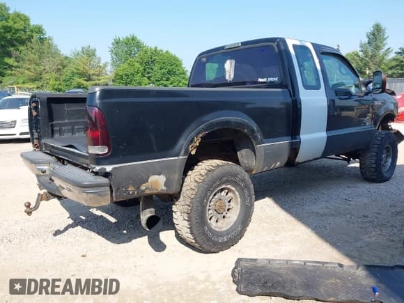 ✅ 1999 Ford F-250 XL • VIN: 1FTNX21F8XED24505 • Lot: 42428454. Listed on IAAI with 264,975 mi. Free auction sales archive from the USA and detailed vehicle history report at DreamBid. Image 4.