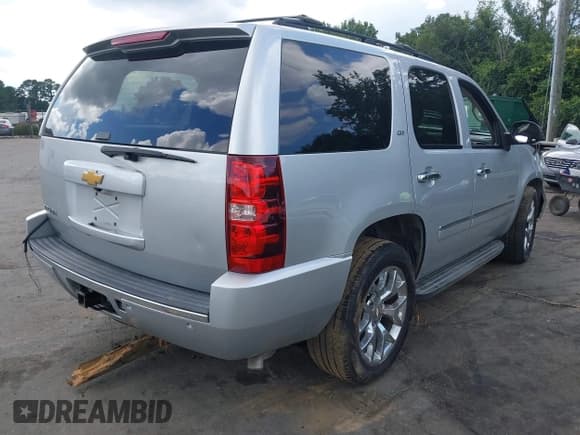 ✅ 2014 Chevrolet Tahoe LTZ • VIN: 1GNSCCE05ER124530 • Лот: 42702038. Опубликован ранее на IAAI с пробегом 167 569 миль. Бесплатный доступ к архиву аукционных продаж из США и подробный отчёт об истории автомобиля на DreamBid. Изображение 4.