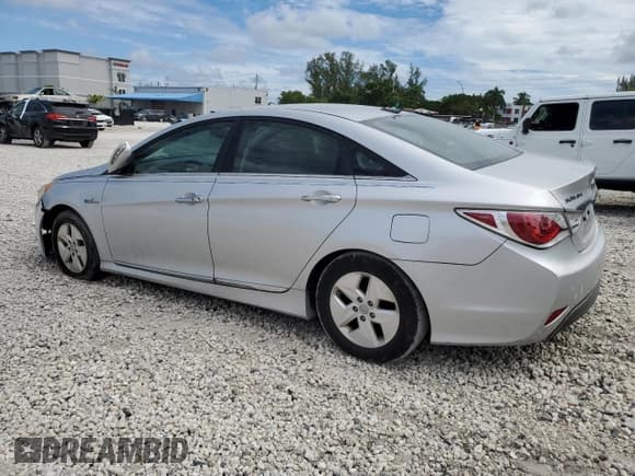 ✅ 2012 Hyundai Sonata Hybrid • VIN: KMHEC4A47CA030922 • Lot: 72229053. Listed on Copart with Not provided. Free auction sales archive from the USA and detailed vehicle history report at DreamBid. Image 2.