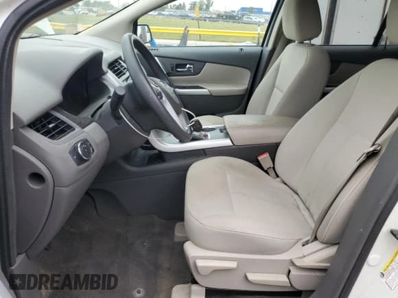 ✅ 2013 Ford Edge SE • VIN: 2FMDK3GC0DBA57974 • Lot: 83810875. Wystawiony na Copart z przebiegiem 73 273 mil. Bezpłatny archiwum sprzedaży aukcyjnych z USA i szczegółowy raport historii pojazdu na DreamBid. Zdjęcie 7.