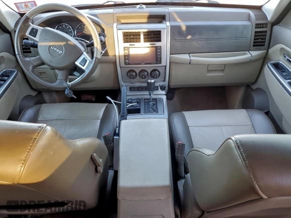 ✅ 2008 Jeep Liberty Limited • VIN: 1J8GN58K38W260915 • Lot: 93742435. Listed on Copart with 74,036 mi. Free auction sales archive from the USA and detailed vehicle history report at DreamBid. Image 8.