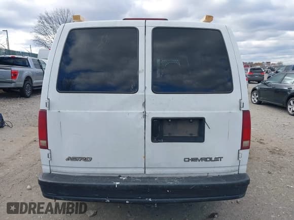 ✅ 2002 Chevrolet Astro Cargo • VIN: 1GCDM19XX2B132461 • Лот: 43722329. Опубликован ранее на IAAI с пробегом 158 571 миль. Бесплатный доступ к архиву аукционных продаж из США и подробный отчёт об истории автомобиля на DreamBid. Изображение 16.
