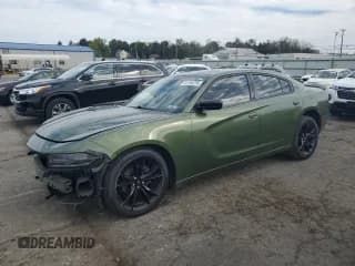 ✅ 2018 Dodge Charger SXT • VIN: 2C3CDXBG2JH272541 • Lot: 81704255. Wystawiony na Copart z przebiegiem 64 647 mil. Bezpłatny archiwum sprzedaży aukcyjnych z USA i szczegółowy raport historii pojazdu na DreamBid. Zdjęcie 1.