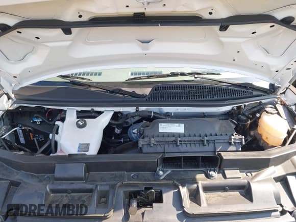 ✅ 2023 Chevrolet Express Cargo • VIN: 1GCWGAFP9P1258134 • Lot: 42645732. Listed on IAAI with 5,693 mi. Free auction sales archive from the USA and detailed vehicle history report at DreamBid. Image 10.