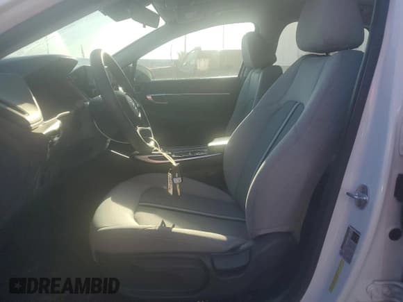 ✅ 2020 Hyundai Sonata SE • VIN: 5NPEG4JA9LH057840 • Лот: 71216455. Опубликован ранее на Copart с пробегом 90 415 миль. Бесплатный доступ к архиву аукционных продаж из США и подробный отчёт об истории автомобиля на DreamBid. Изображение 7.