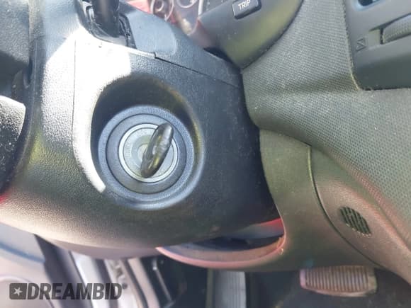 ✅ 2010 Hyundai Elantra GLS • VIN: KMHDC8AE6AU078421 • Lot: 43518845. Listed on IAAI with 319,458 mi. Free auction sales archive from the USA and detailed vehicle history report at DreamBid. Image 11.