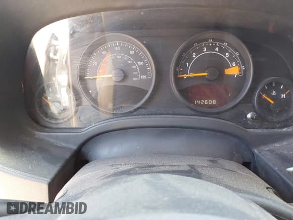 ✅ 2014 Jeep Patriot Sport • VIN: 1C4NJPBA6ED844528 • Lot: 42467087. Listed on IAAI with 142,608 mi. Free auction sales archive from the USA and detailed vehicle history report at DreamBid. Image 7.