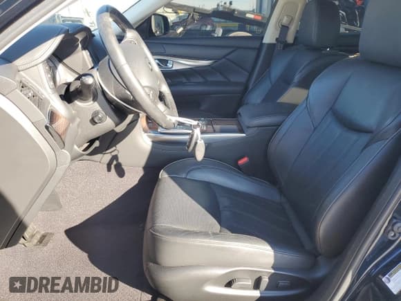 ✅ 2015 Infiniti Q70 • VIN: JN1BY1PR4FM831369 • Лот: 90612595. Опубликован ранее на Copart с пробегом 53 740 миль. Бесплатный доступ к архиву аукционных продаж из США и подробный отчёт об истории автомобиля на DreamBid. Изображение 7.